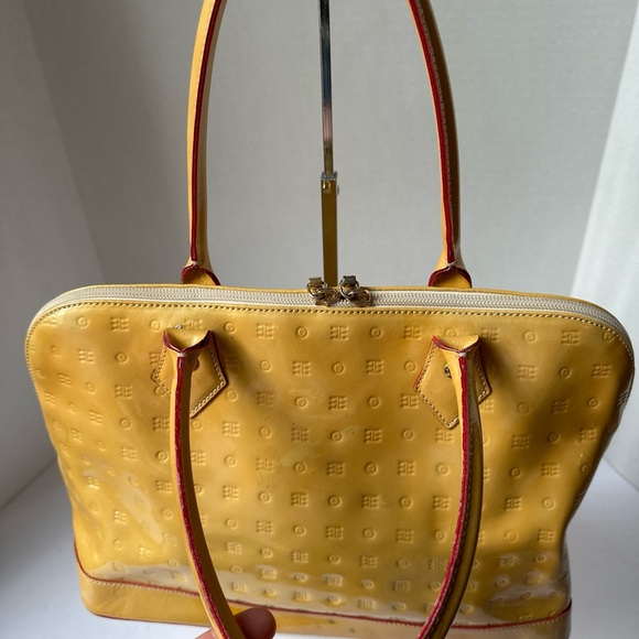 ✨Arcadia Buttercup Yellow Patent Leather Handbag✨ - Picture 9 of 16